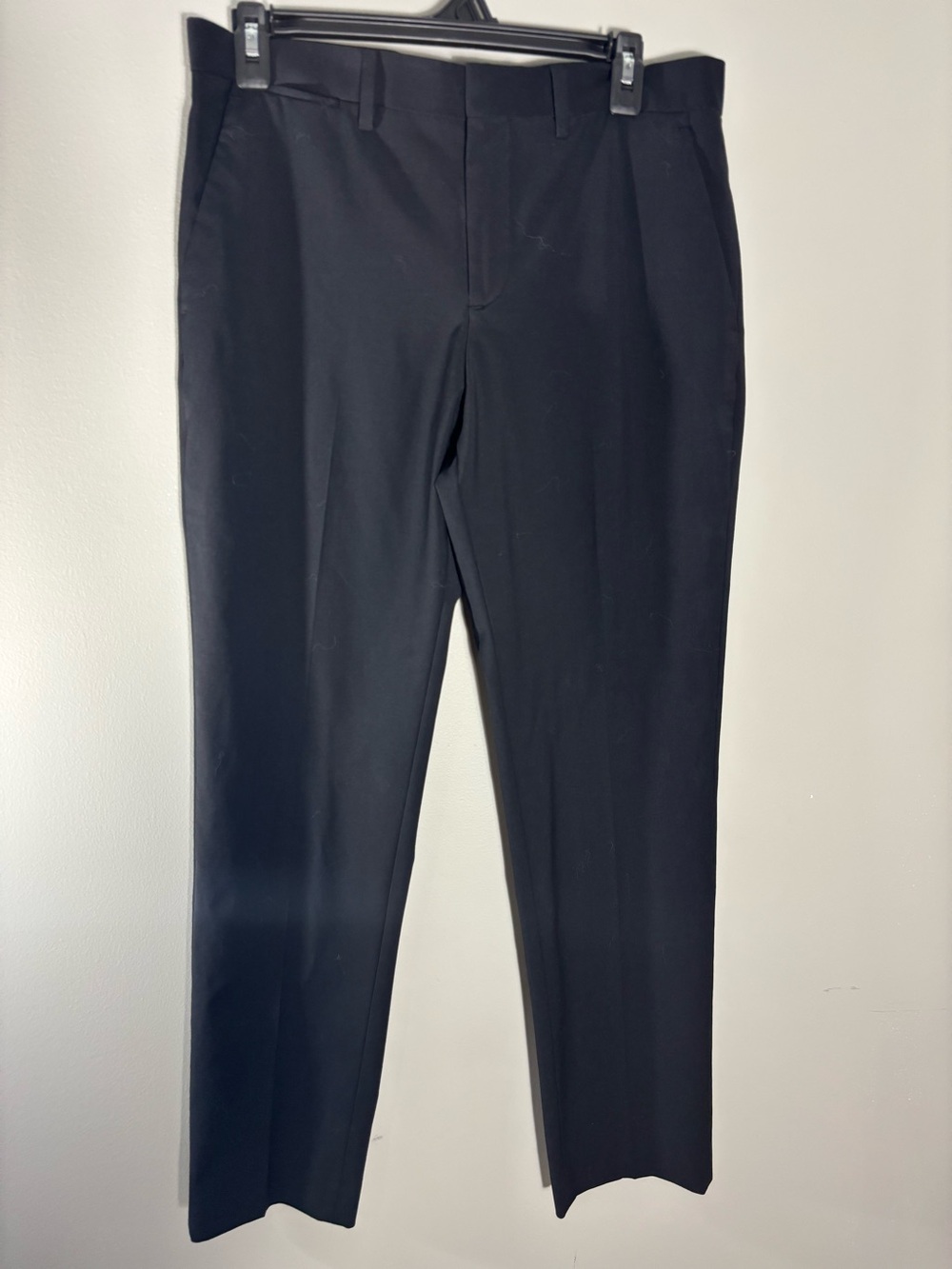 NWOT- Express Men's Slim Stretch+ Wrinkle Resistant Dress Pants Black 30x30